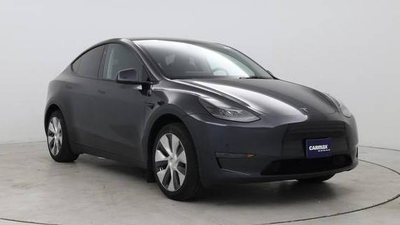 TESLA MODEL Y 2024 7SAYGDED6RF049786 image
